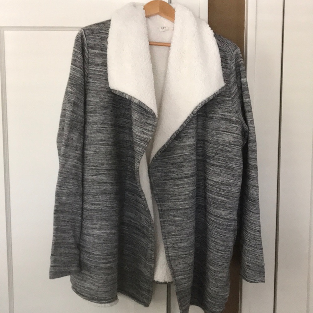 Gap Coat - image 1